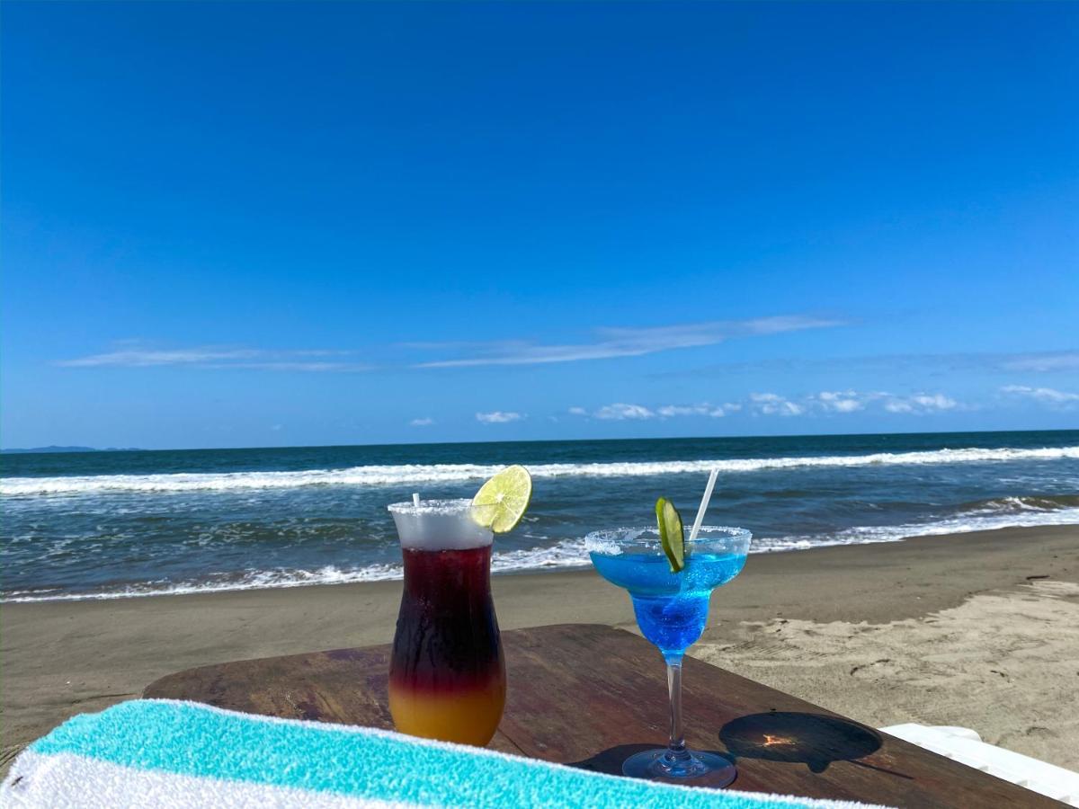 La Ensenada Beach Resort Tela Bagian luar foto