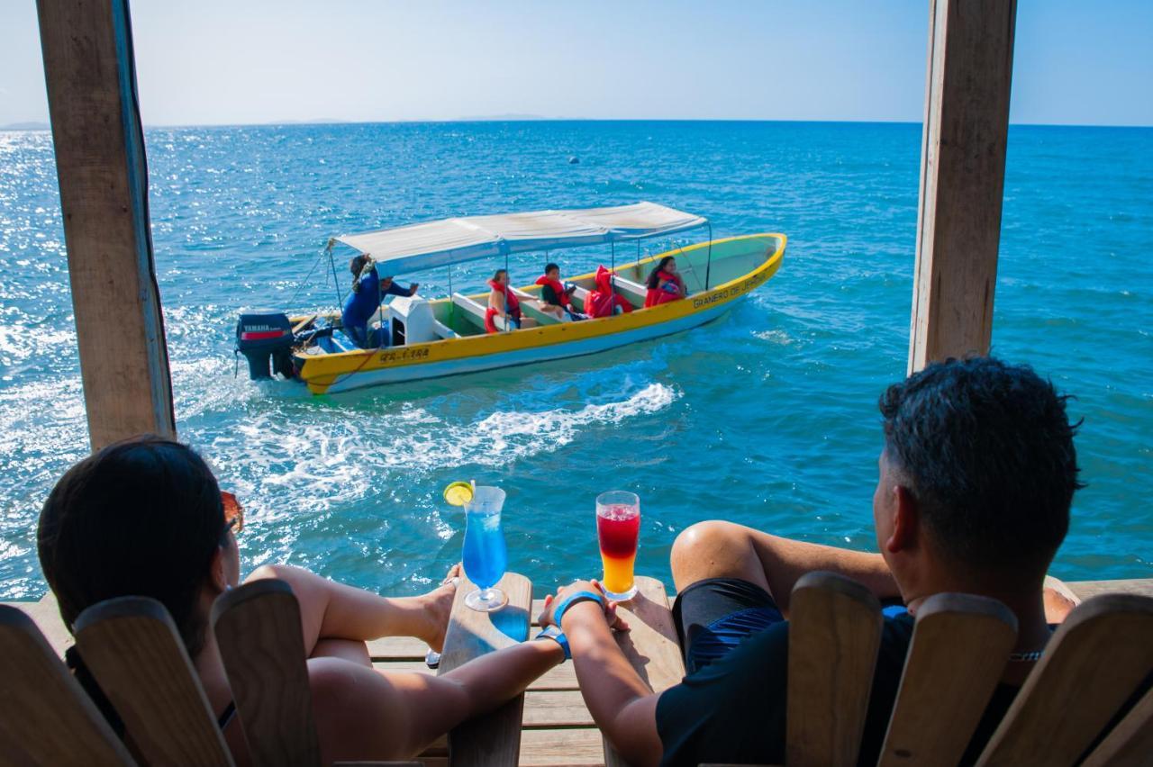 La Ensenada Beach Resort Tela Bagian luar foto